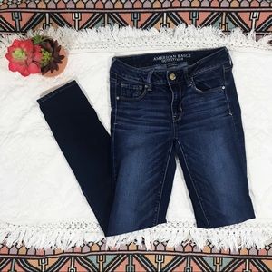 American Eagle dark wash skinny jeans